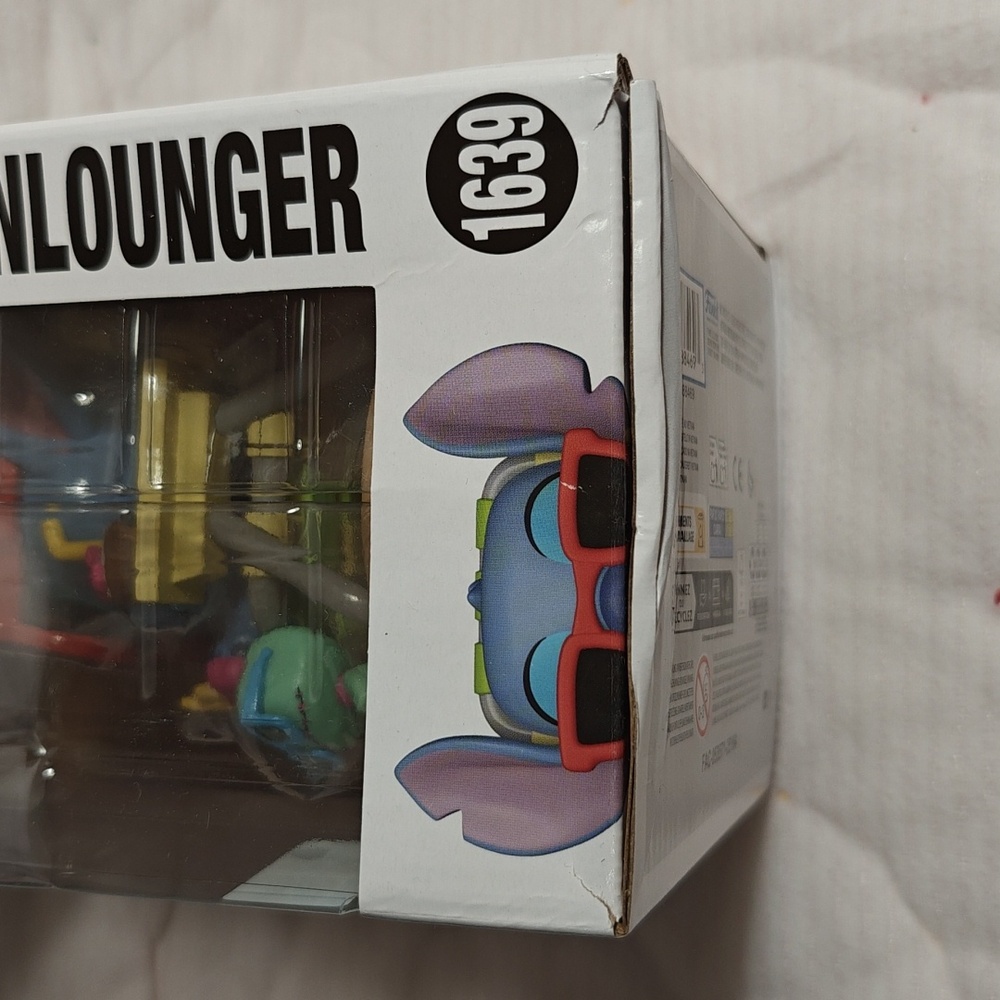 Funko Pop Disney Lilo & Stitch (Stitch In Sunlounger) - Picture 8 of 8